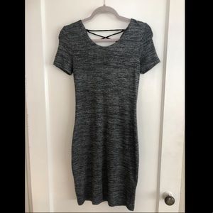 Short sleeve knit grey dress